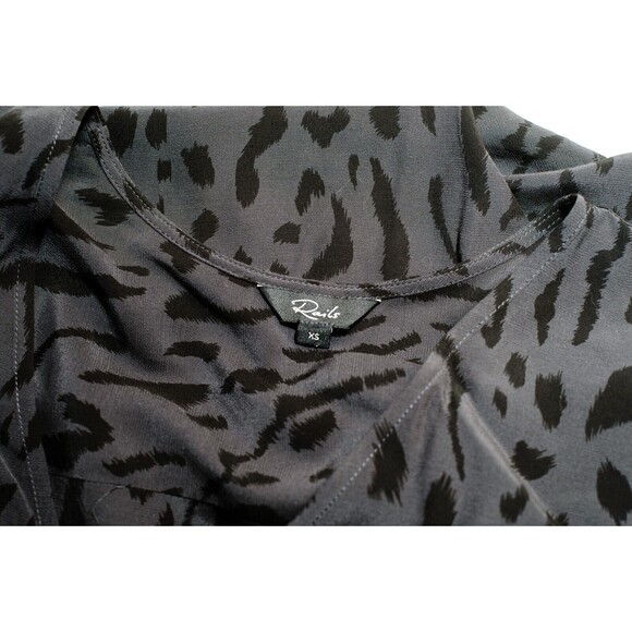 RAILS Hillary Ash Cheetah Wild Cat Animal Print High Low Surplice Top XS - Picture 3 of 9